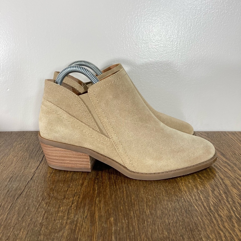 New Lucky Brand Fionan Suede Zip Ankle Boot Women’s Size 6.5 Lt Tan